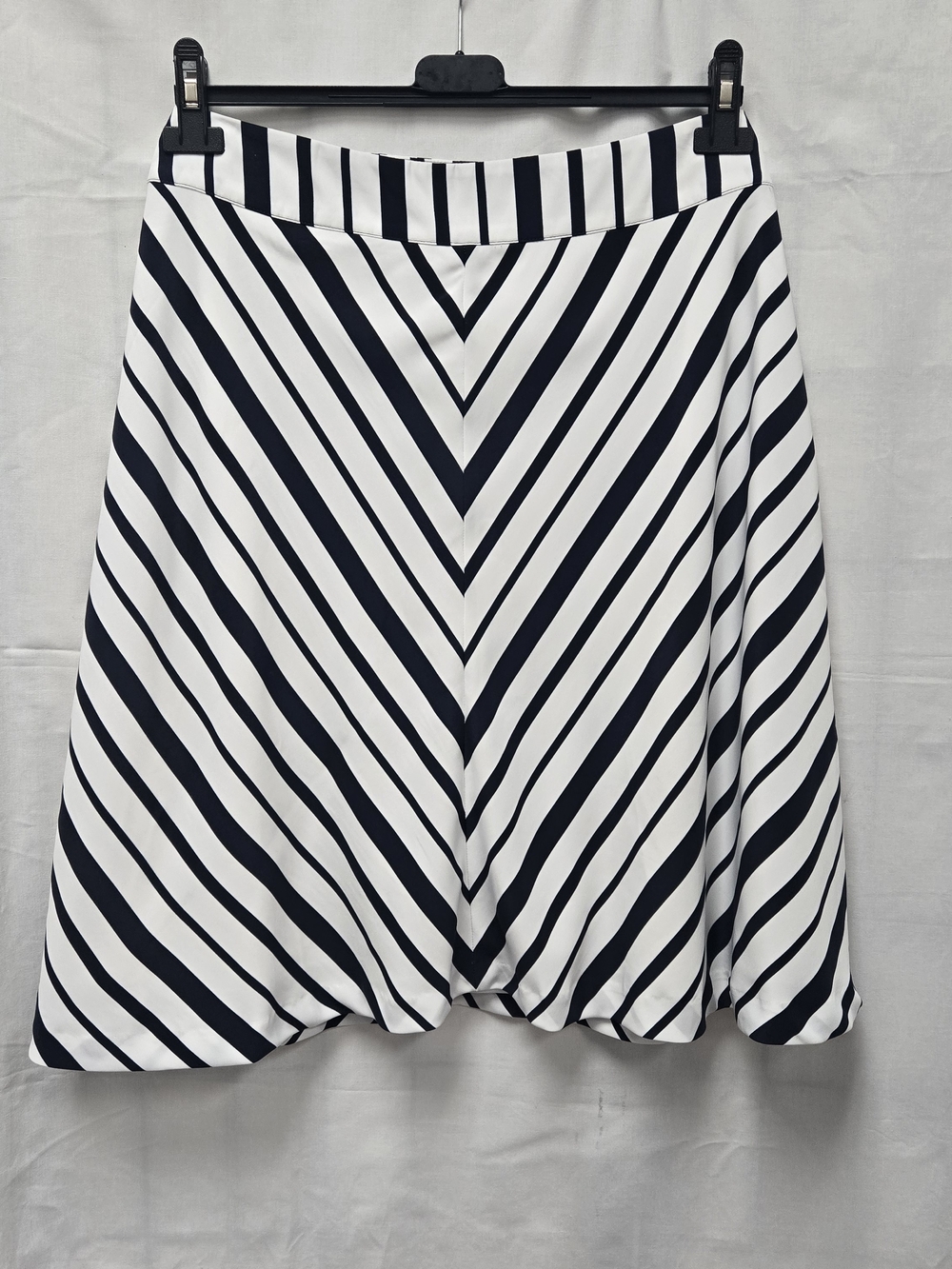 Lane Bryant Navy & White Chevron Skirt